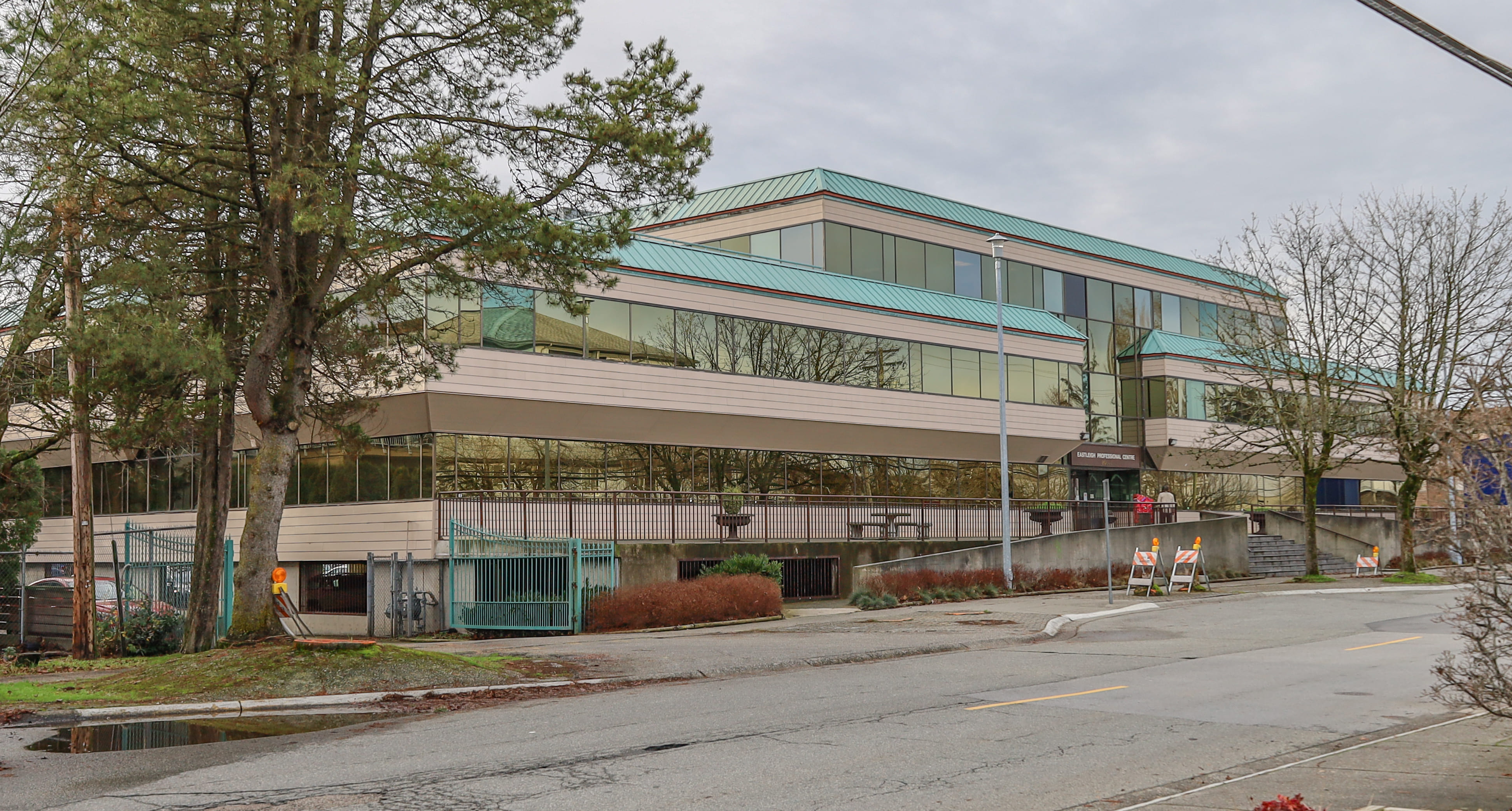 20644 Eastleigh Crescent site