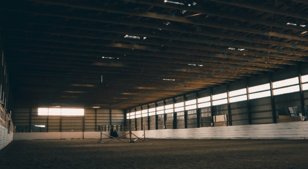 12551 Gilbert barns and riding facilities