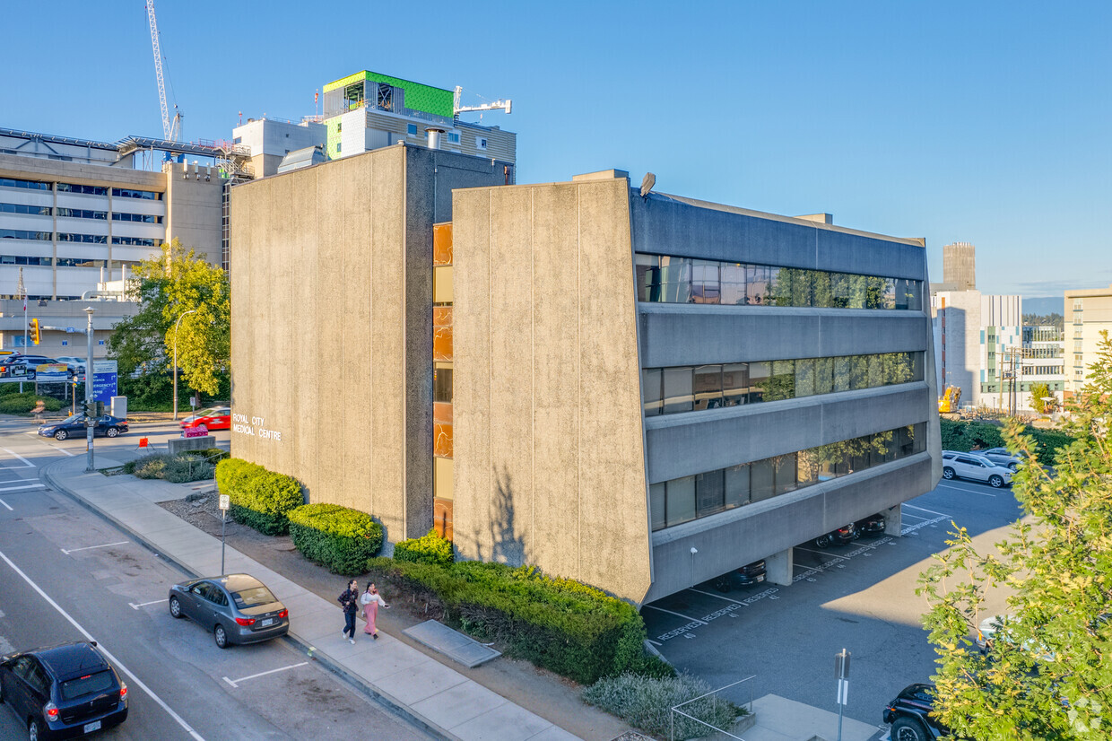250 Keary St streetscape